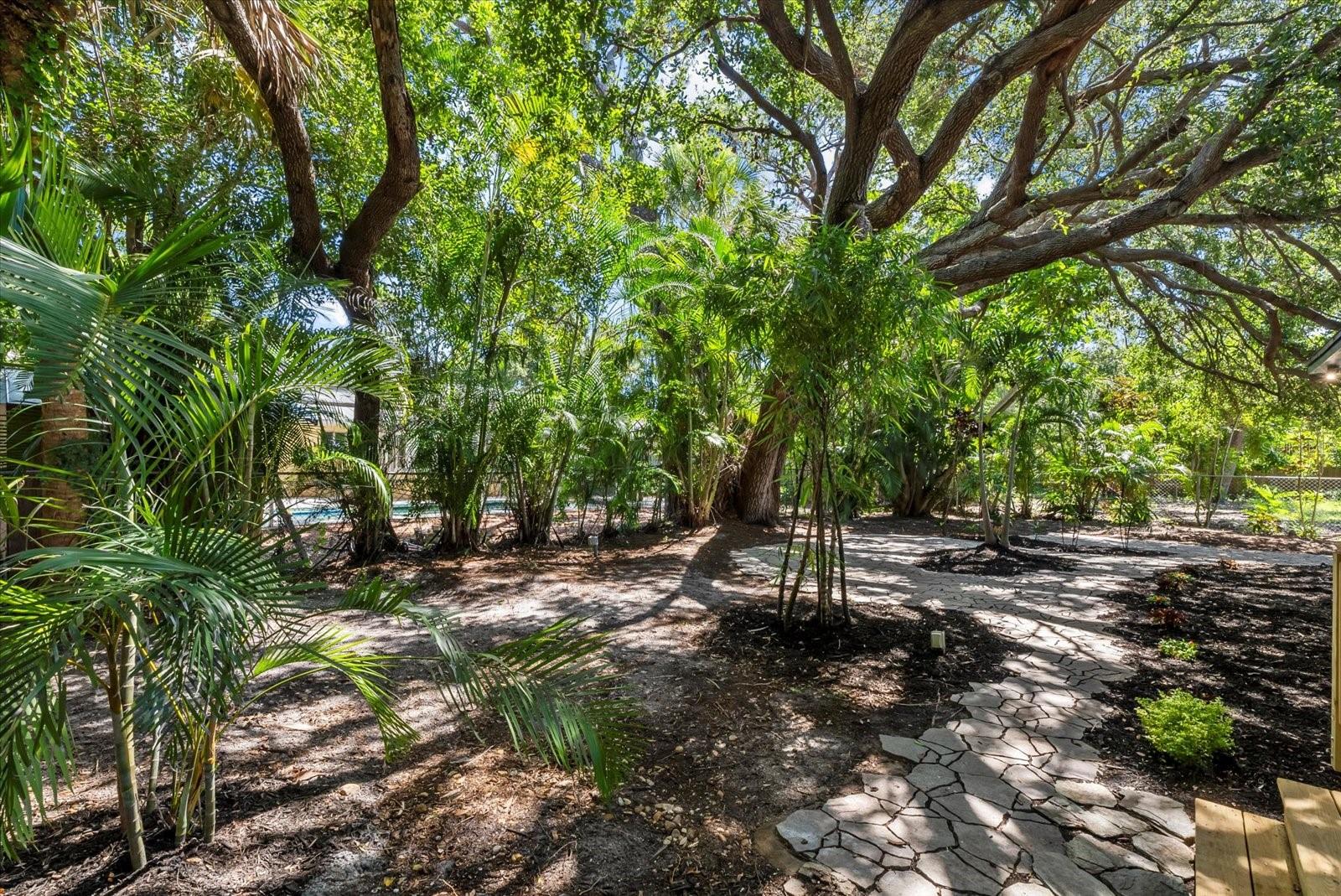 Image 22 of 28 For 1857 Siesta Drive