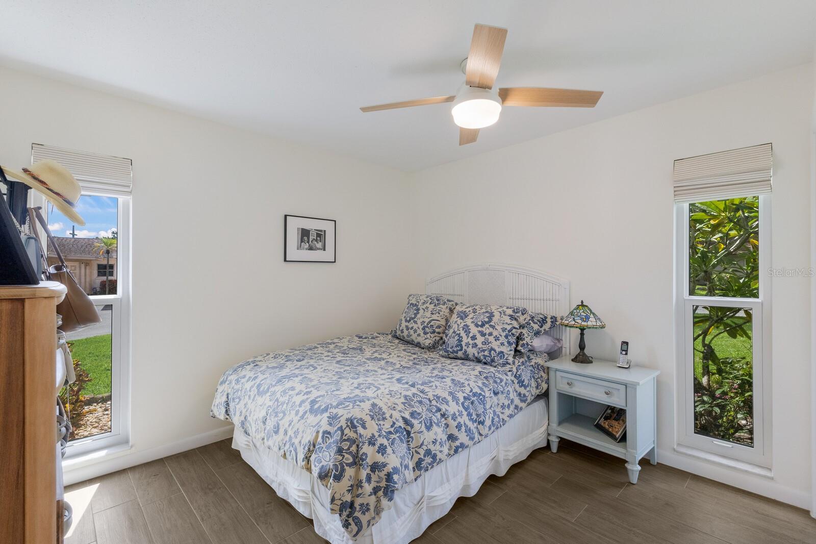 Image 16 of 34 For 5068 Red Oak Place