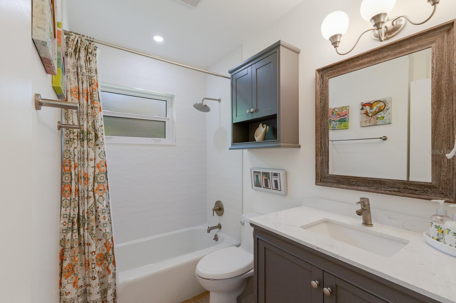 Image 18 of 34 For 5068 Red Oak Place