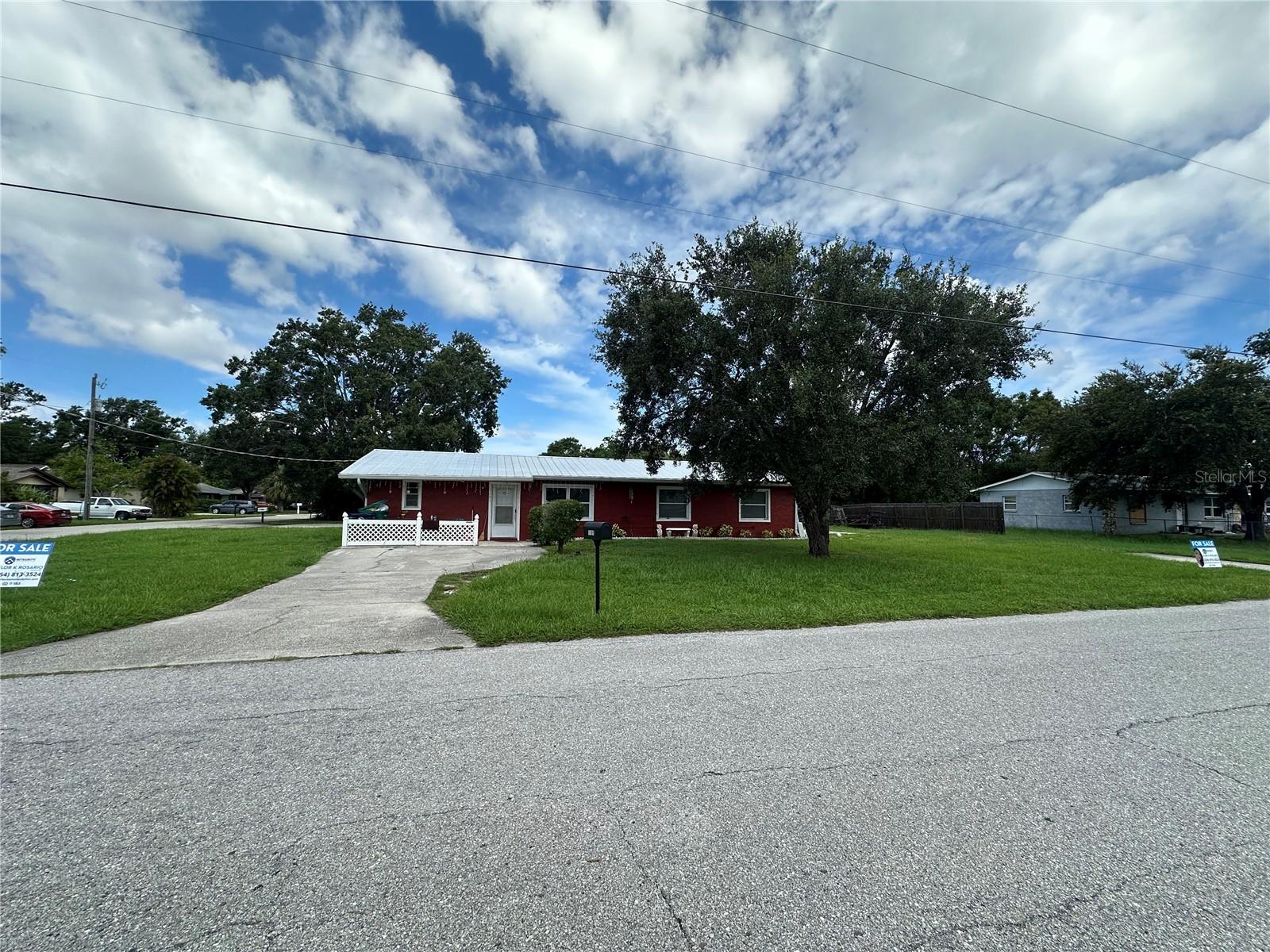Image 5 of 6 For 1105 17th Avenue W