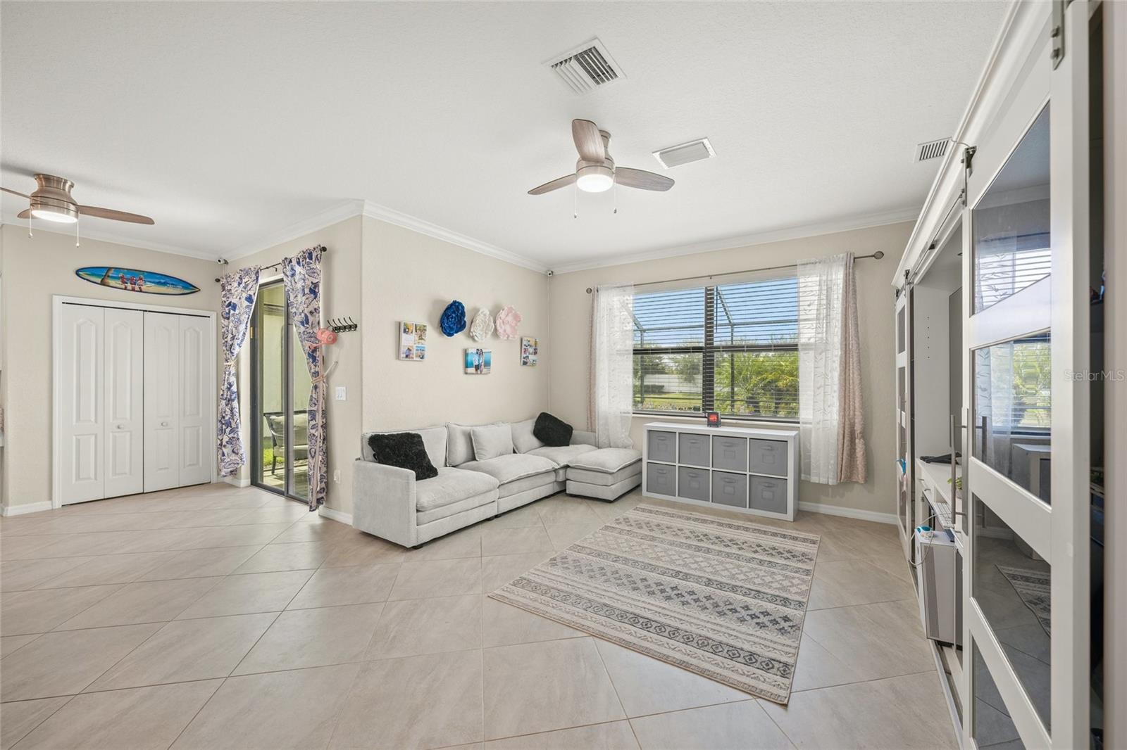Image 14 of 53 For 19369 Nearpoint Drive