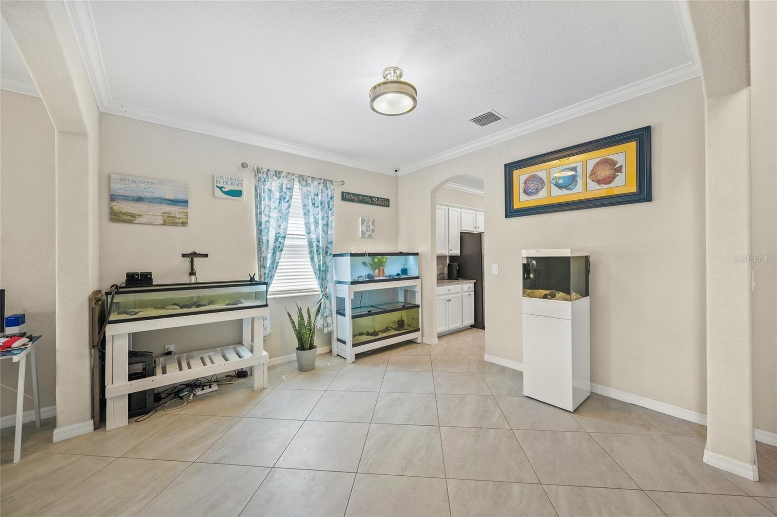 Image 16 of 53 For 19369 Nearpoint Drive