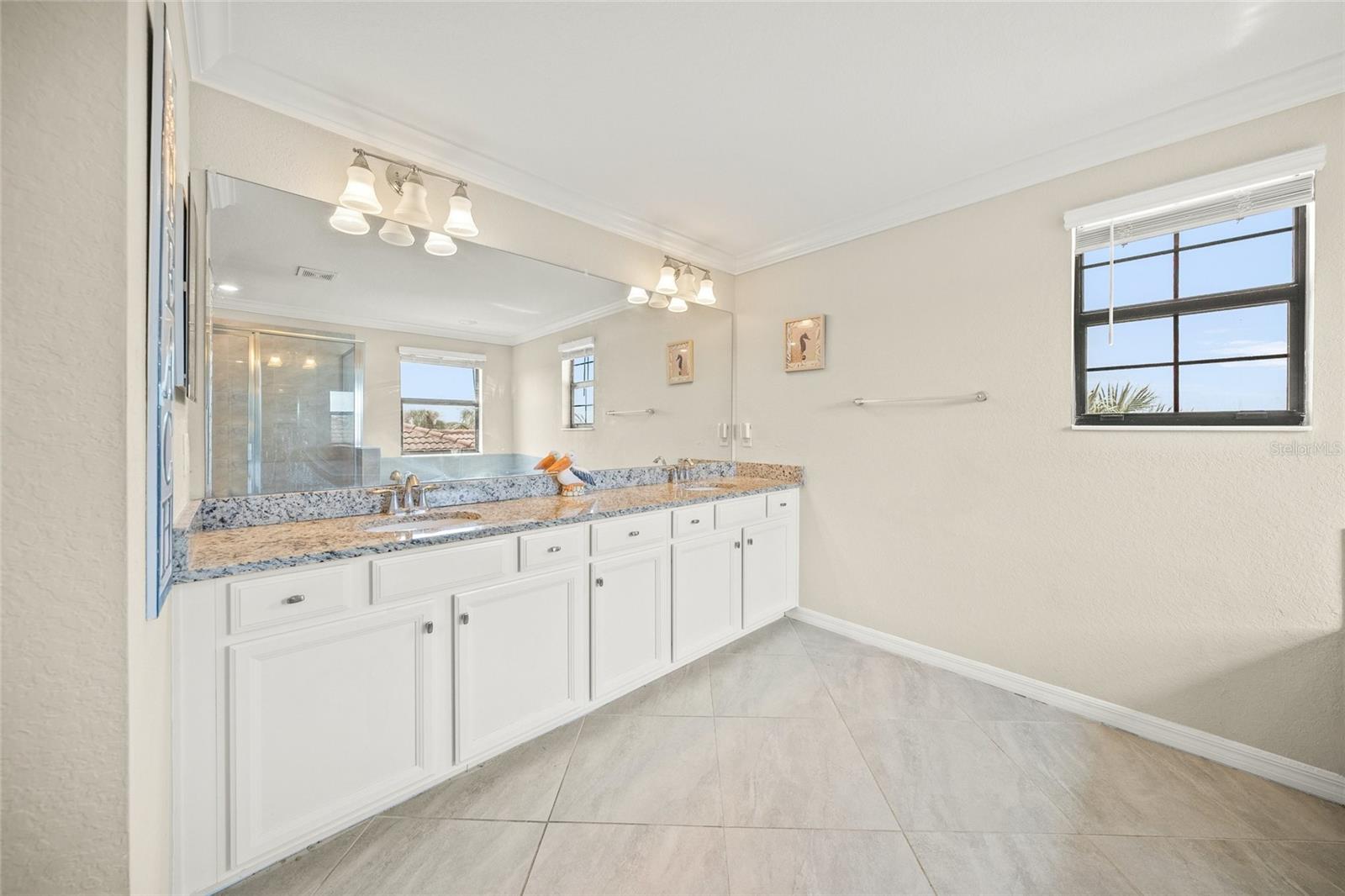 Image 31 of 53 For 19369 Nearpoint Drive