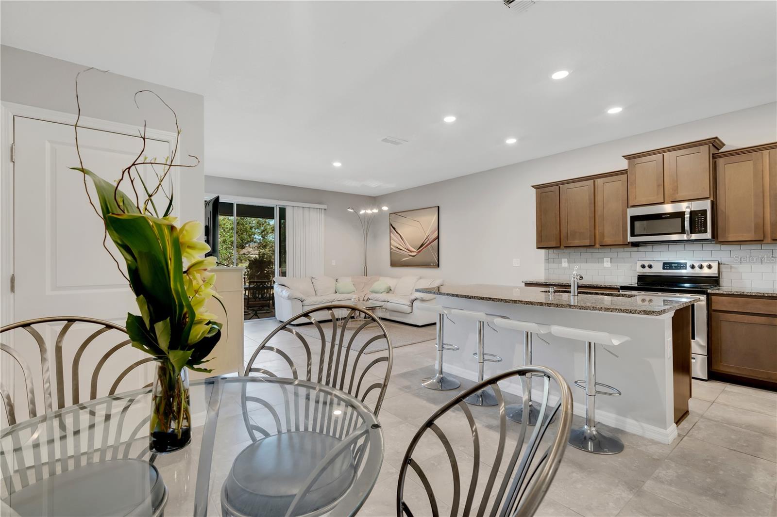 Image 11 of 66 For 8649 Daydream Street