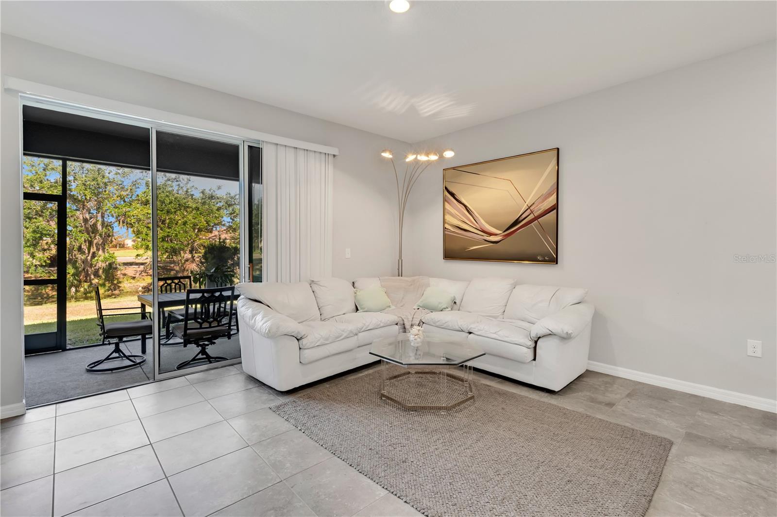 Image 16 of 66 For 8649 Daydream Street
