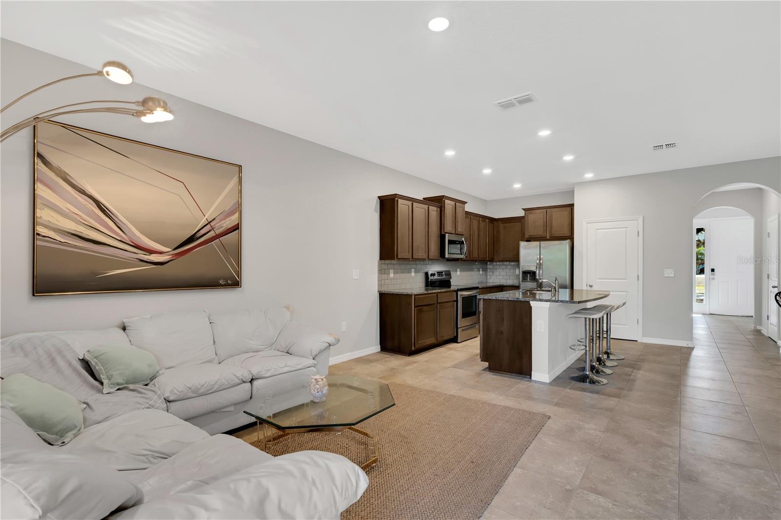 Image 20 of 66 For 8649 Daydream Street