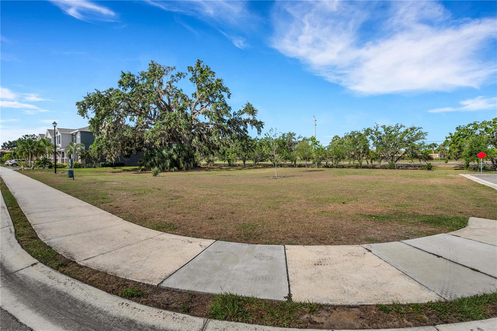 Image 45 of 66 For 8649 Daydream Street