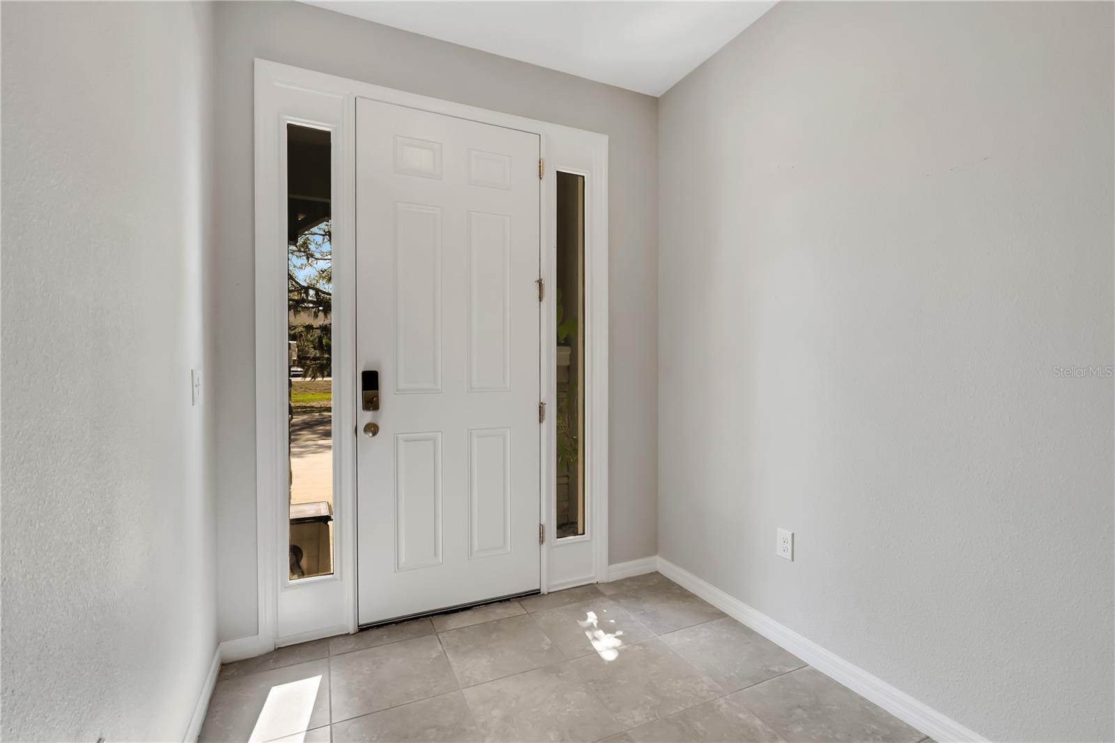 Image 7 of 66 For 8649 Daydream Street