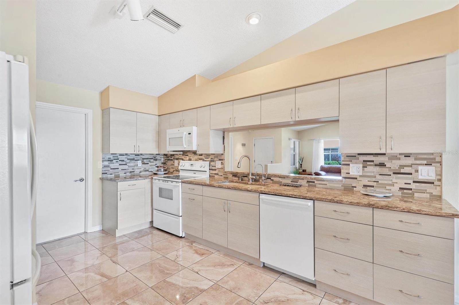 Image 11 of 39 For 4107 Brittany Lane 18