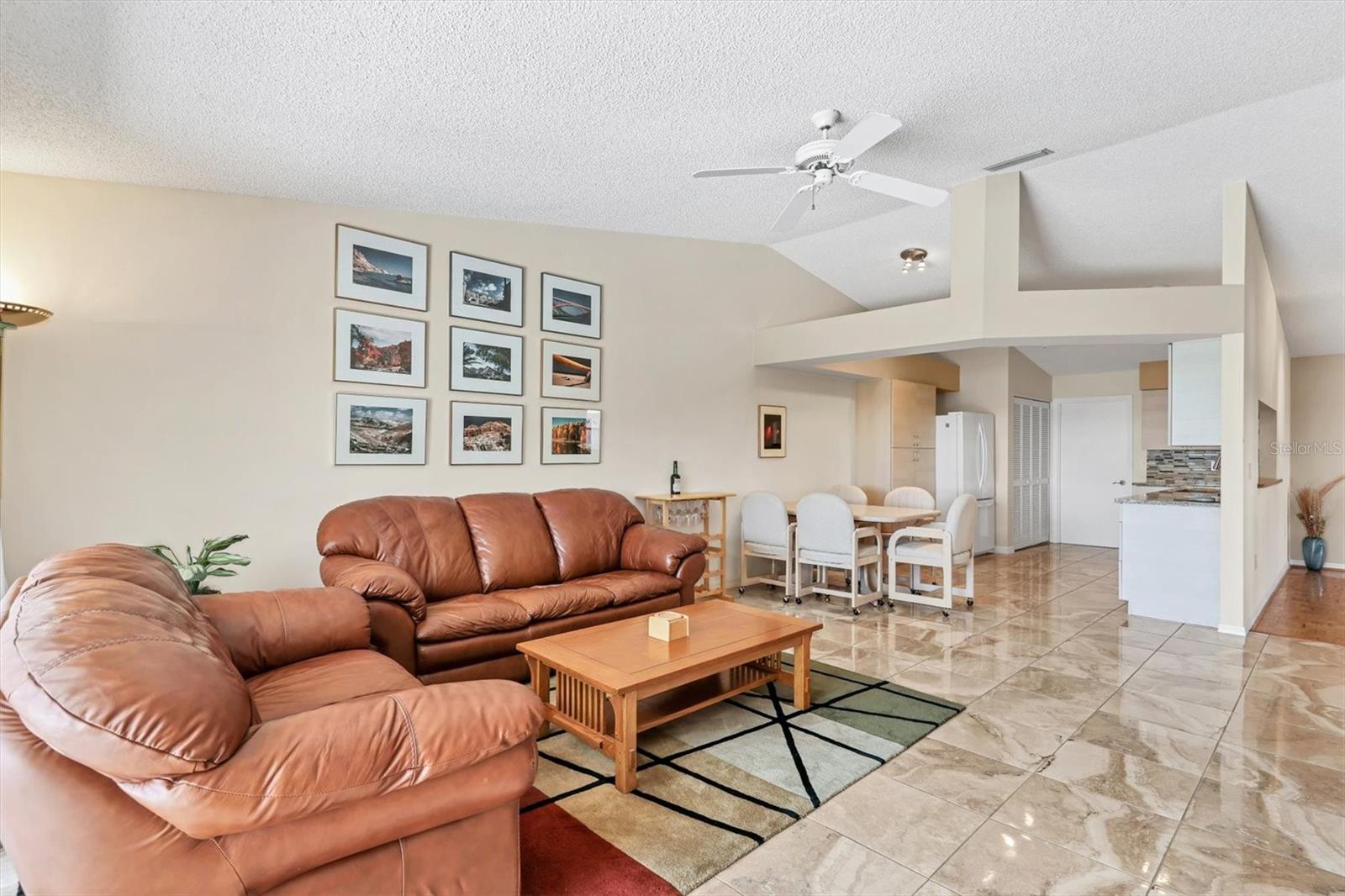 Image 20 of 39 For 4107 Brittany Lane 18