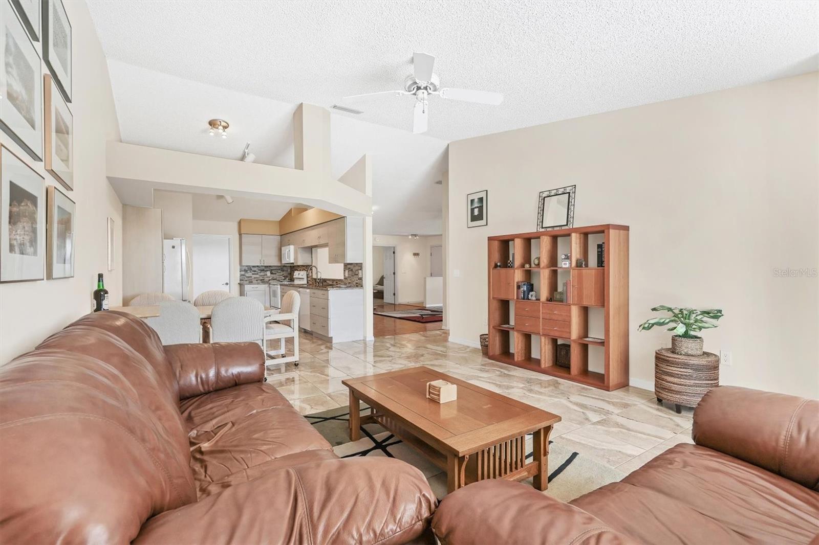 Image 21 of 39 For 4107 Brittany Lane 18