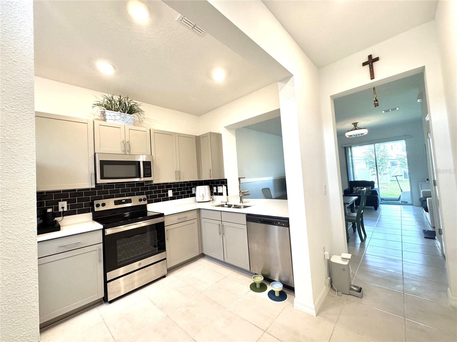 Image 2 of 39 For 6253 Whetstone Court