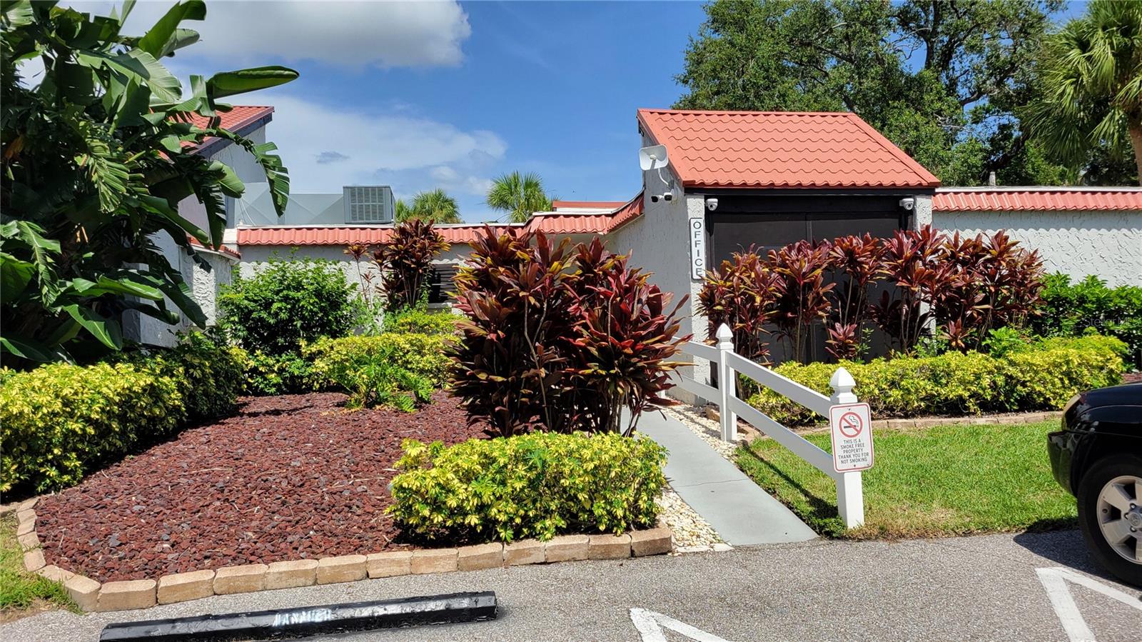 Image 16 of 26 For 3269 Beneva Road 102