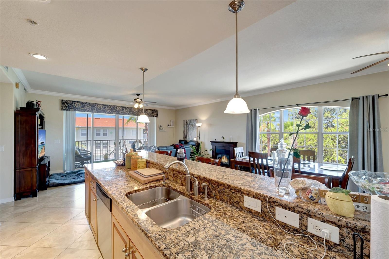 Image 13 of 40 For 1000 San Lino Circle 1034