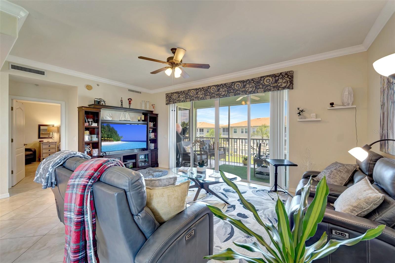 Image 8 of 40 For 1000 San Lino Circle 1034
