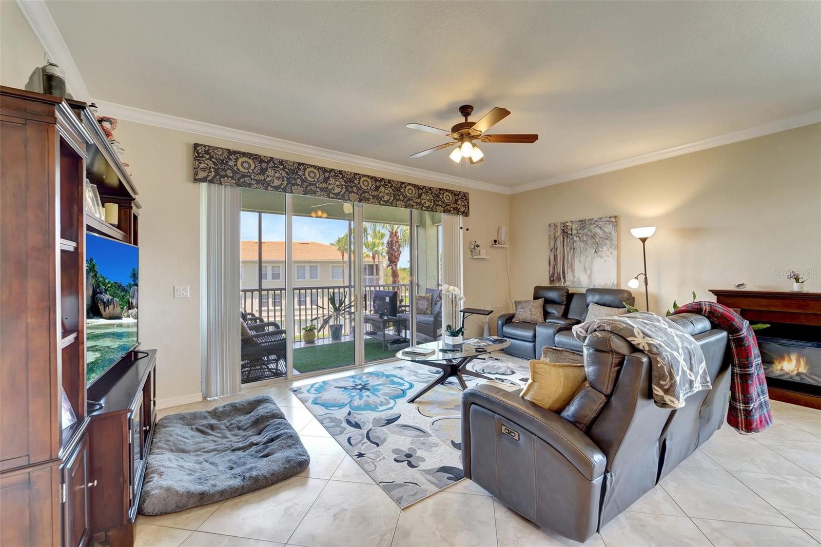 Image 9 of 40 For 1000 San Lino Circle 1034