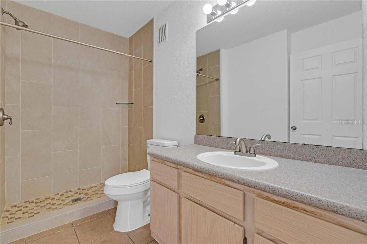 Image 15 of 22 For 7417 Vista Way 108