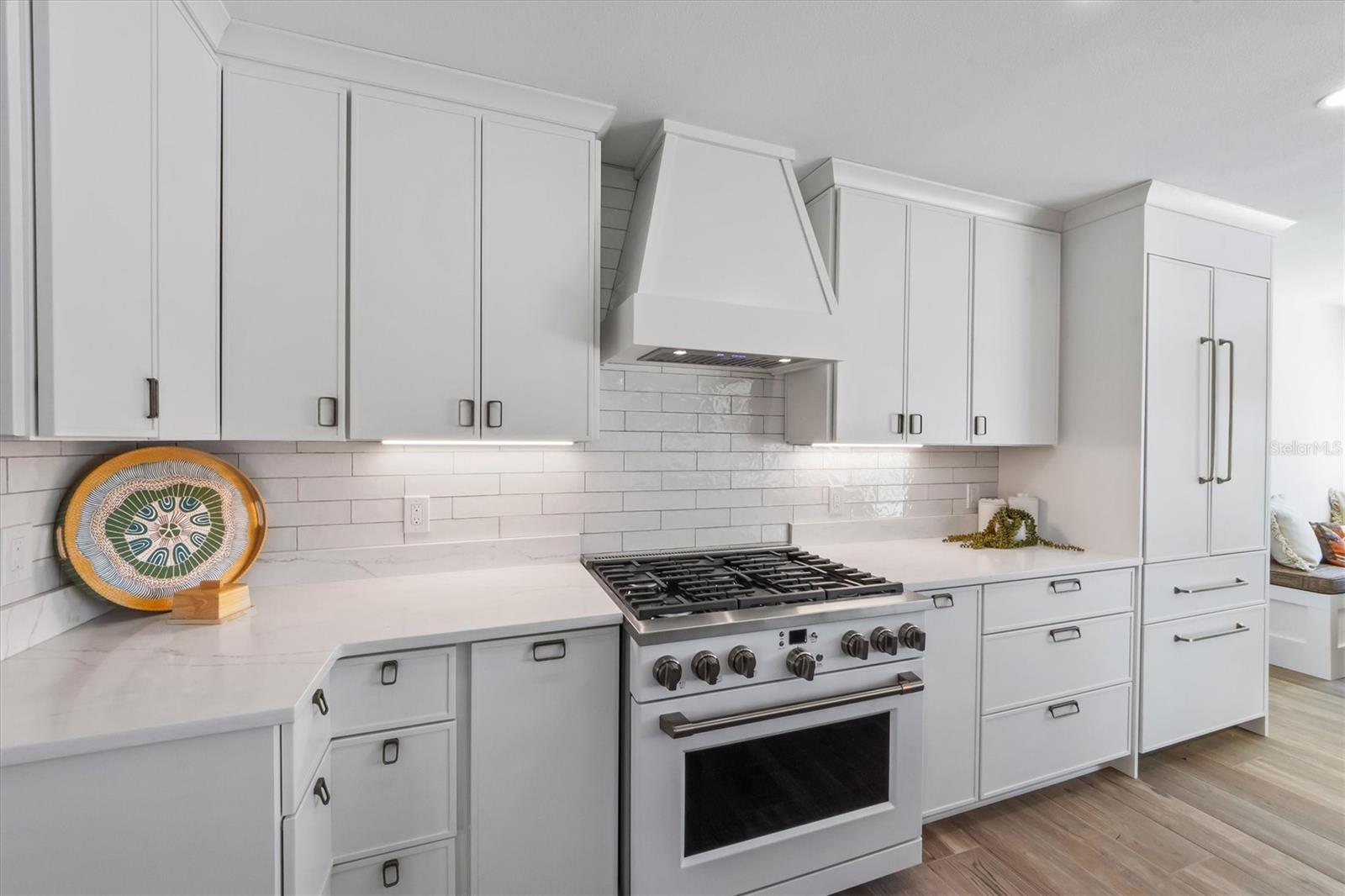 Image 11 of 45 For 605 Ivanhoe Lane