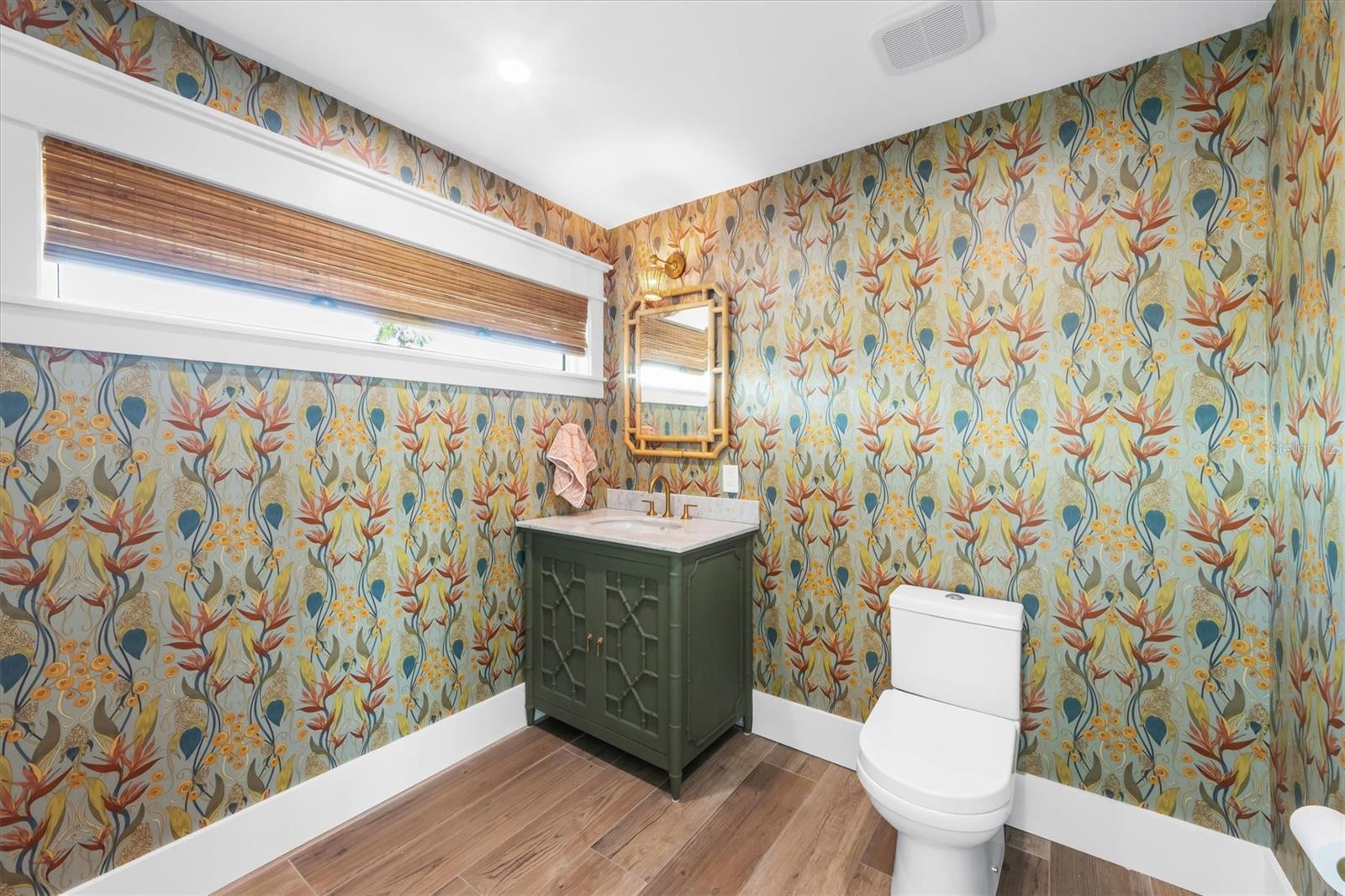 Image 15 of 45 For 605 Ivanhoe Lane