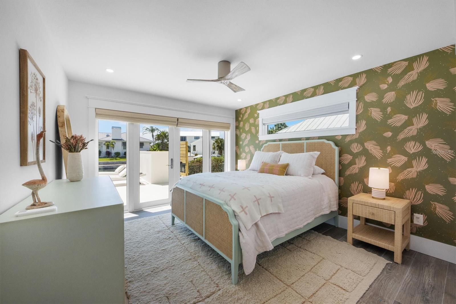 Image 22 of 45 For 605 Ivanhoe Lane