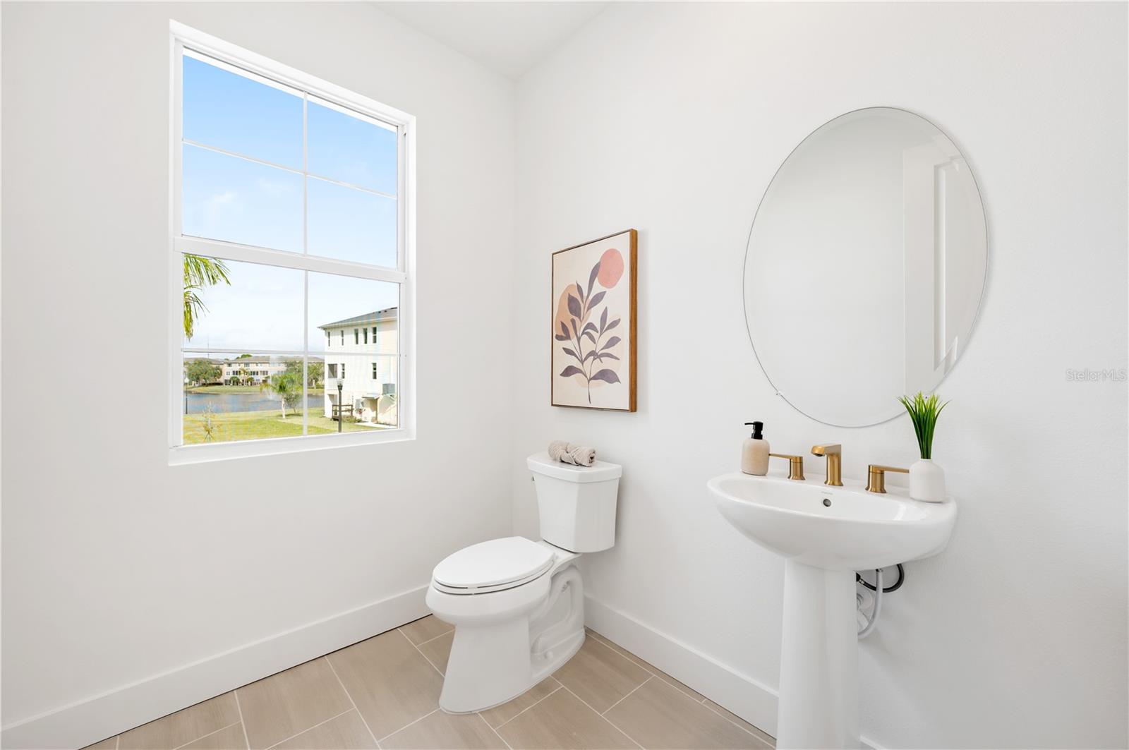 Image 27 of 41 For 9992 Key Haven Road