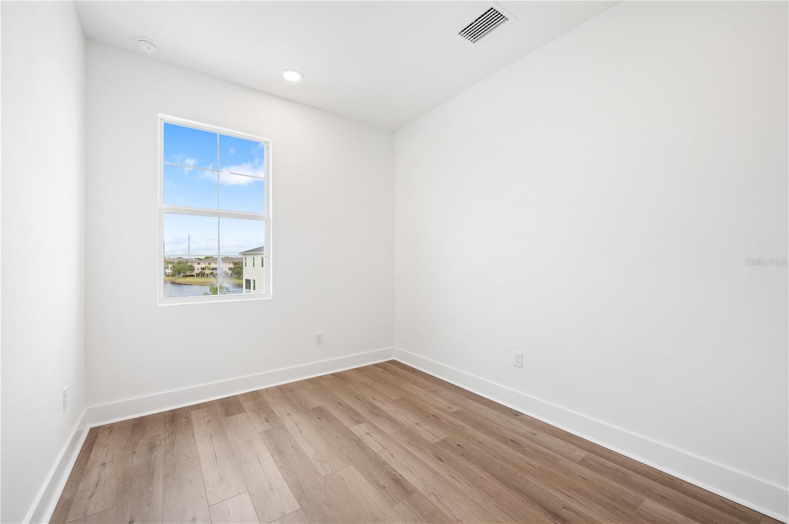 Image 36 of 41 For 9992 Key Haven Road