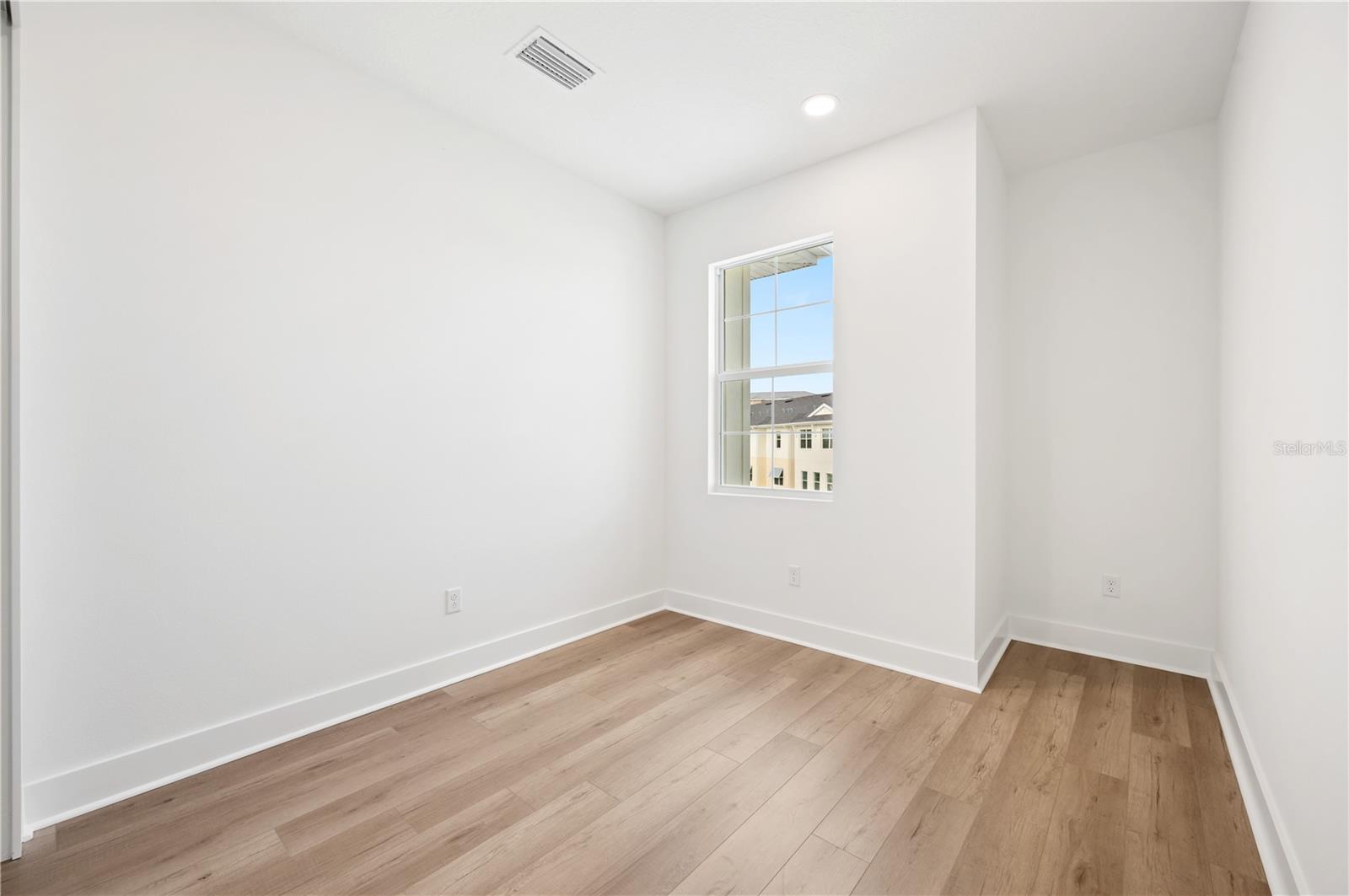 Image 37 of 41 For 9992 Key Haven Road