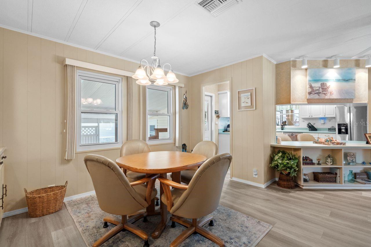 Image 14 of 48 For 617 Fairmount Drive