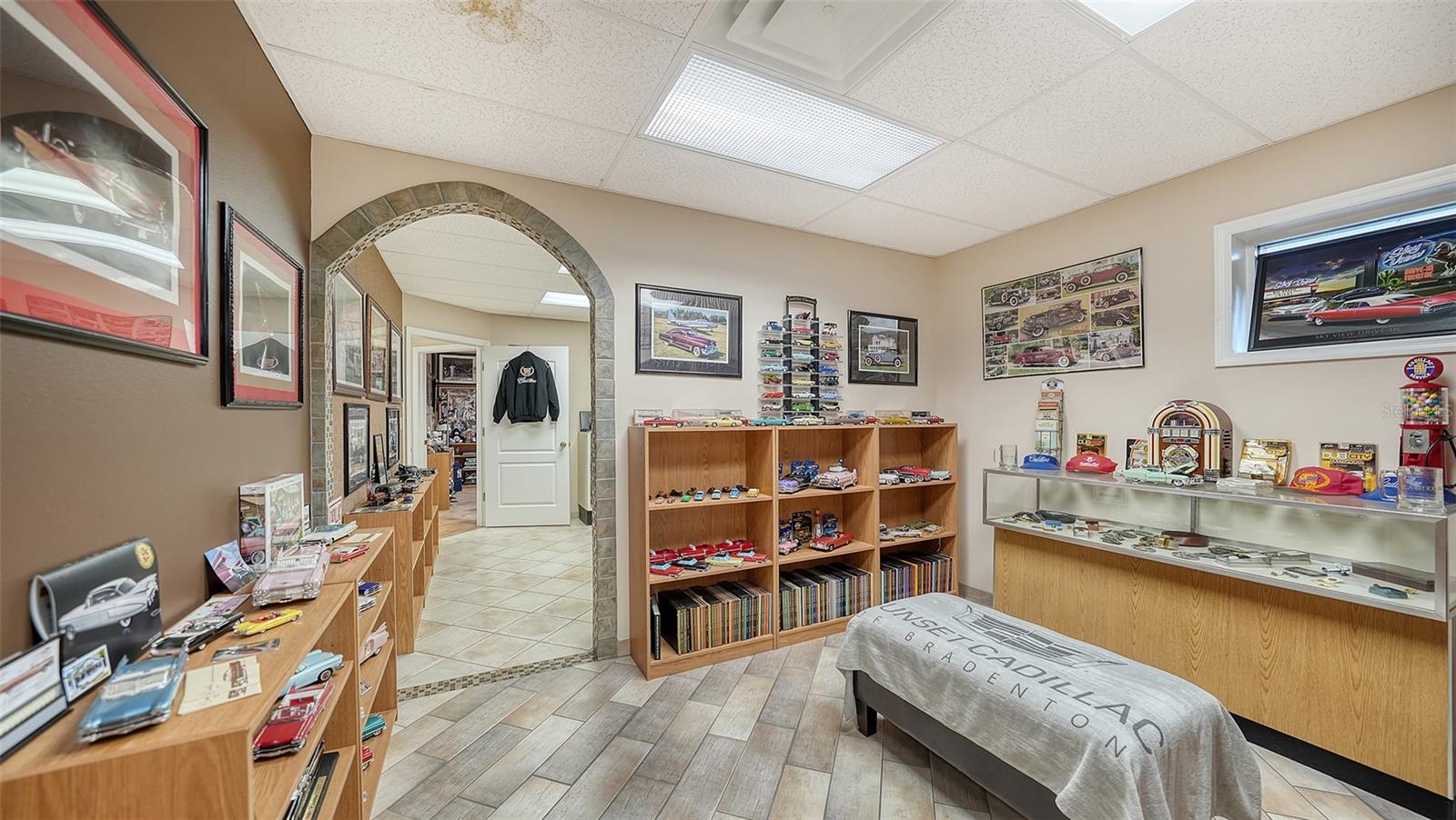 Image 45 of 74 For 2111 Whitfield Park Drive