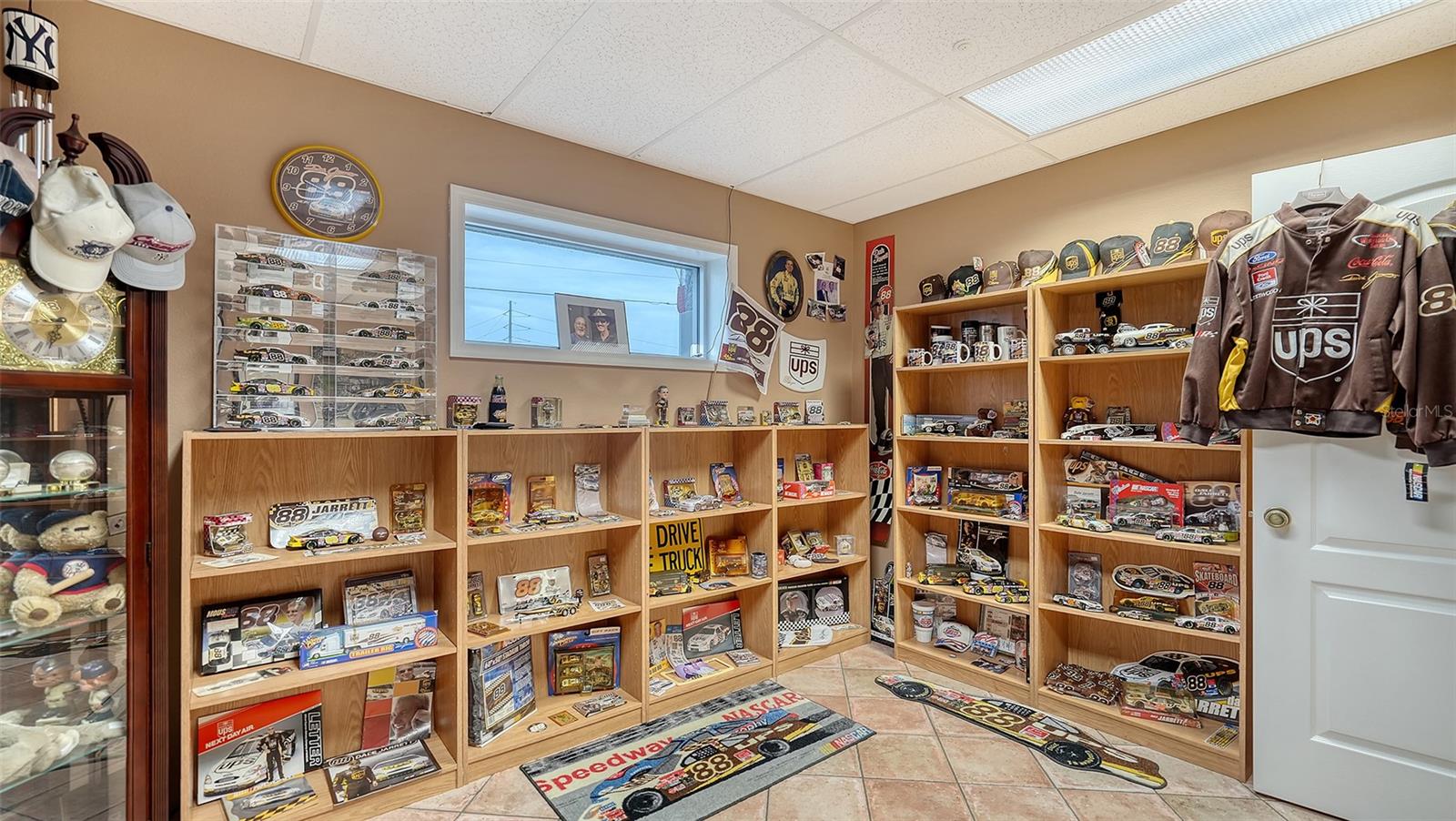 Image 62 of 74 For 2111 Whitfield Park Drive