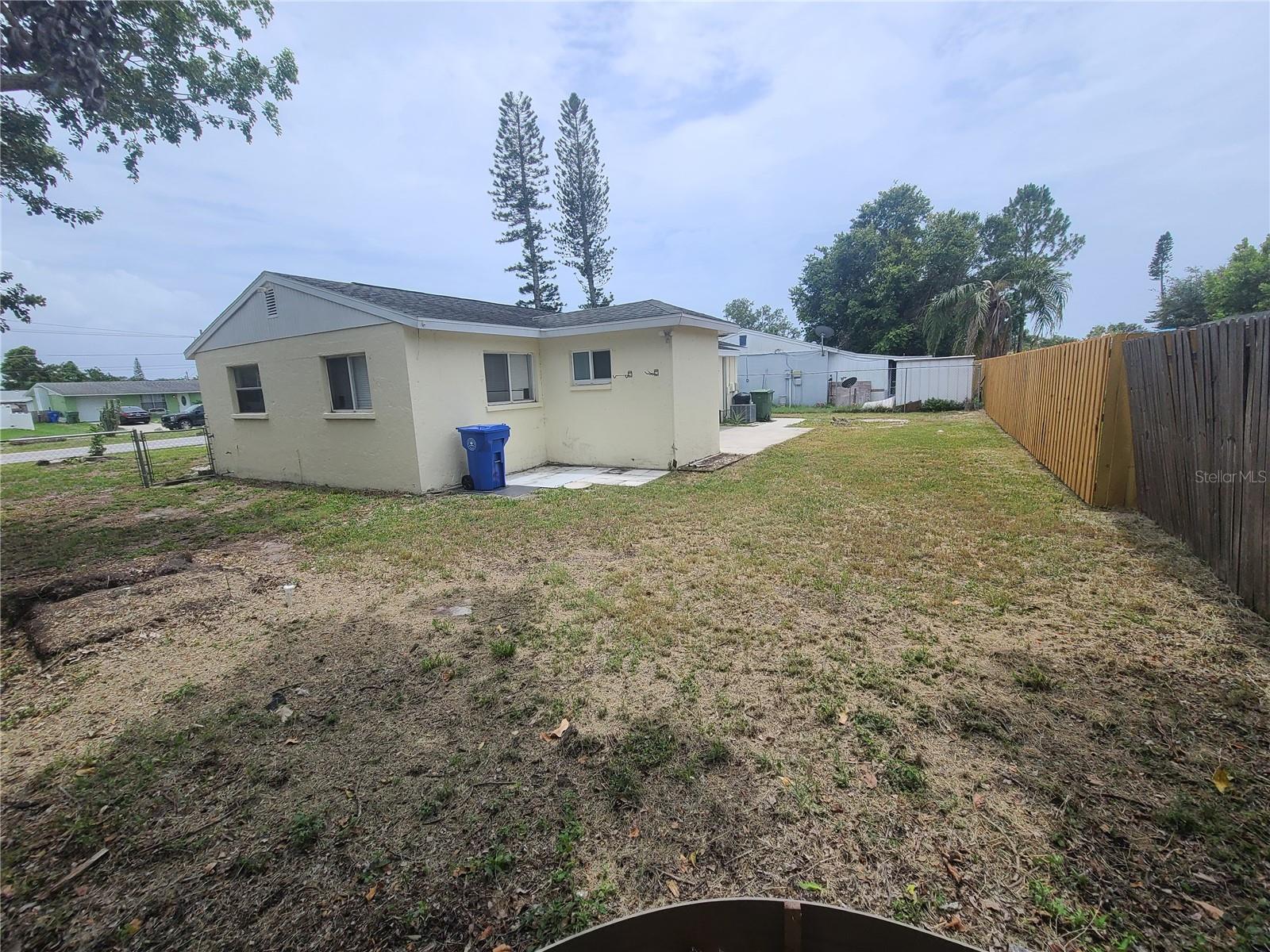 Image 13 of 13 For 3526 Southern Parkway W