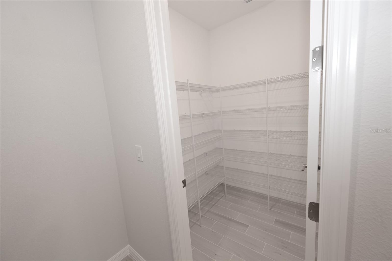 Image 13 of 45 For 5652 Blue Reef Place
