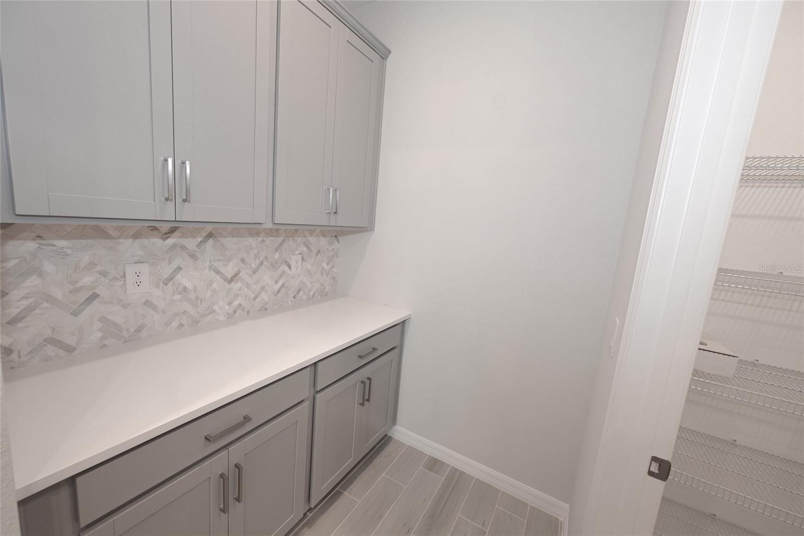 Image 16 of 45 For 5652 Blue Reef Place