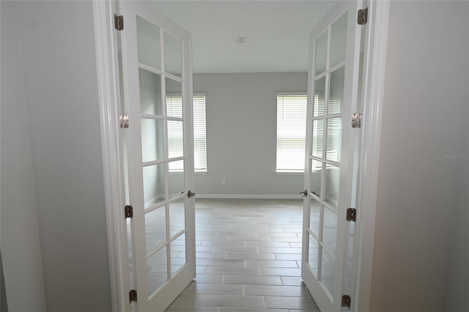 Image 3 of 45 For 5652 Blue Reef Place