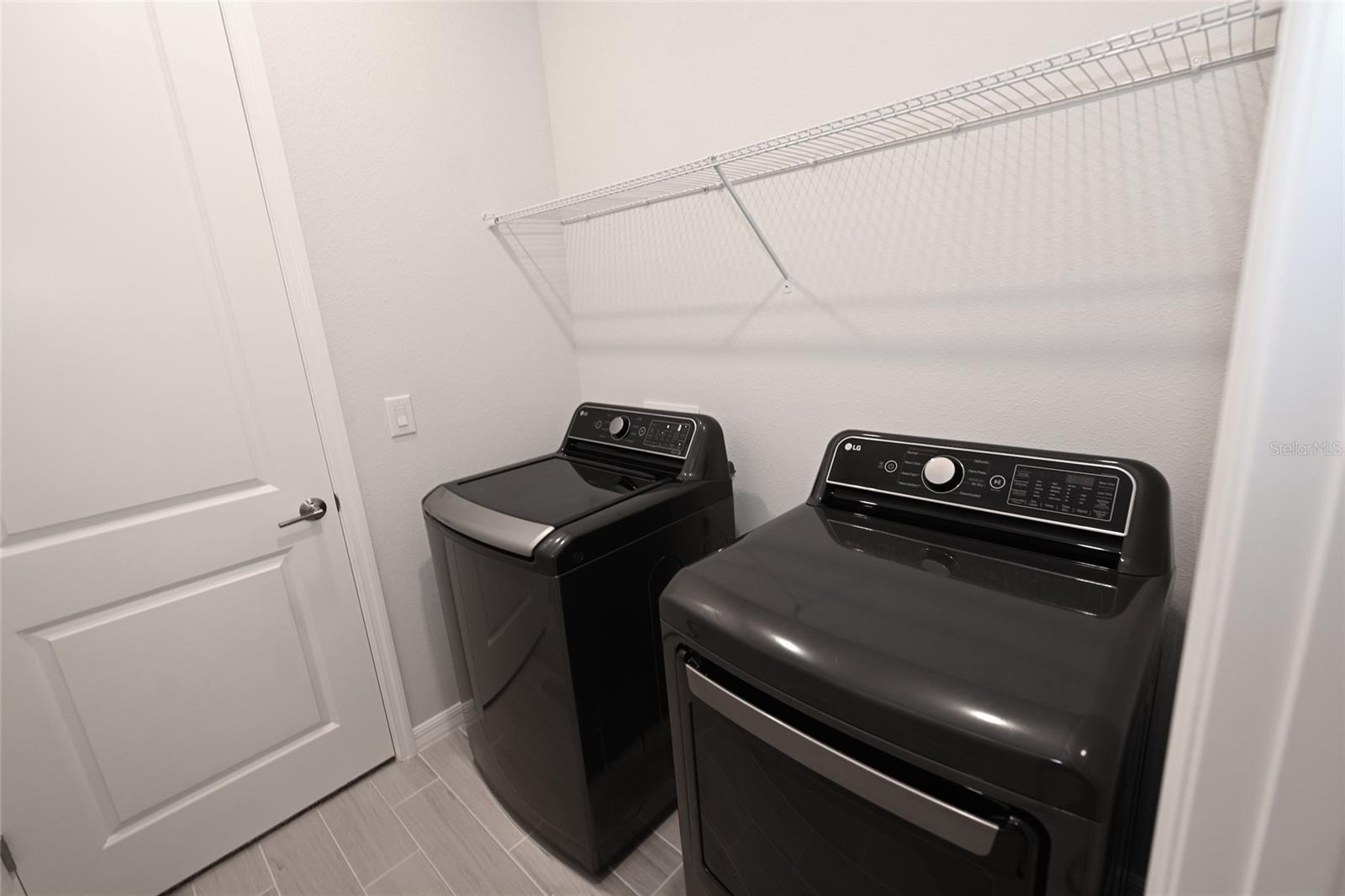 Image 33 of 45 For 5652 Blue Reef Place