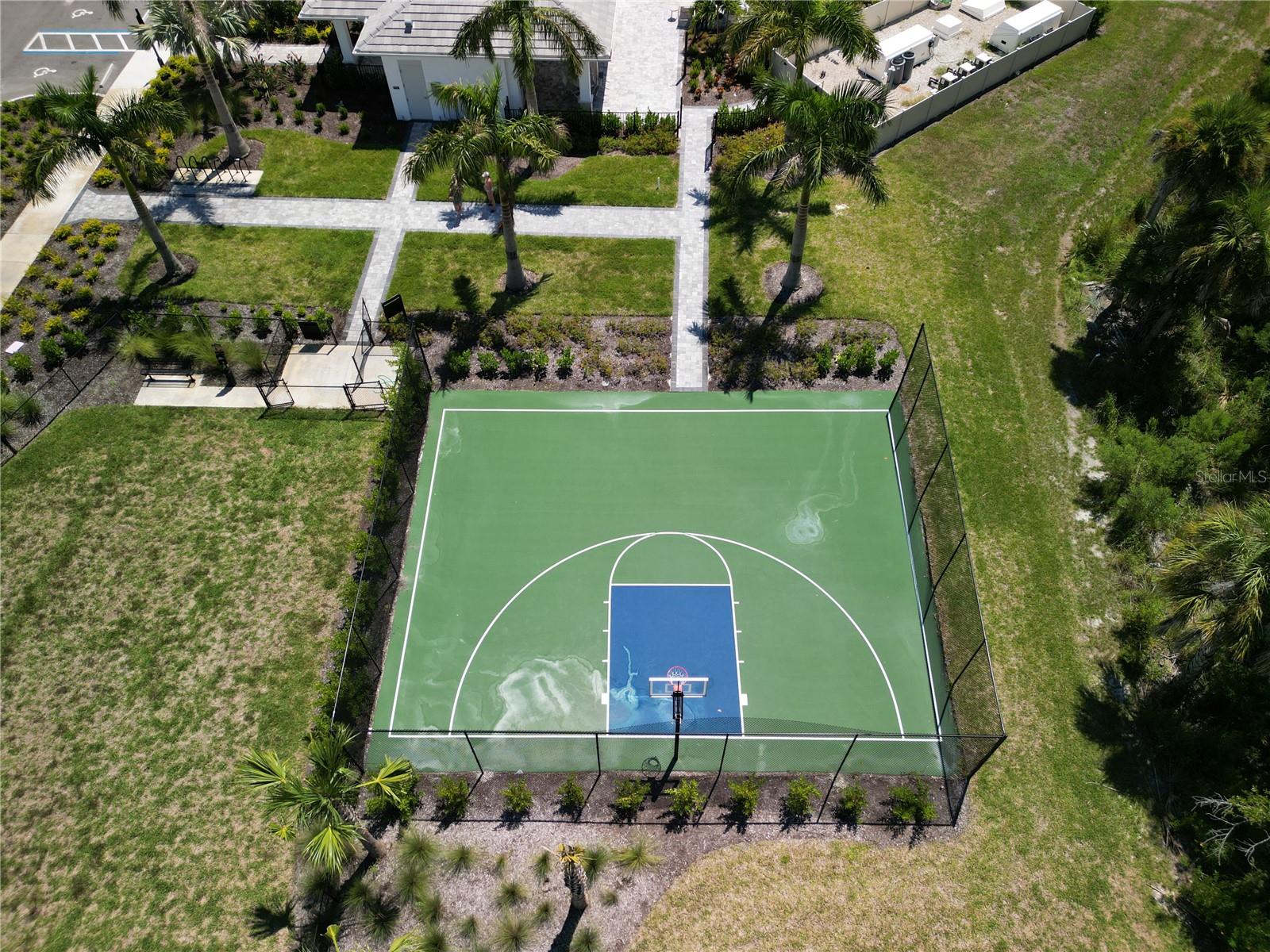 Image 43 of 45 For 5652 Blue Reef Place