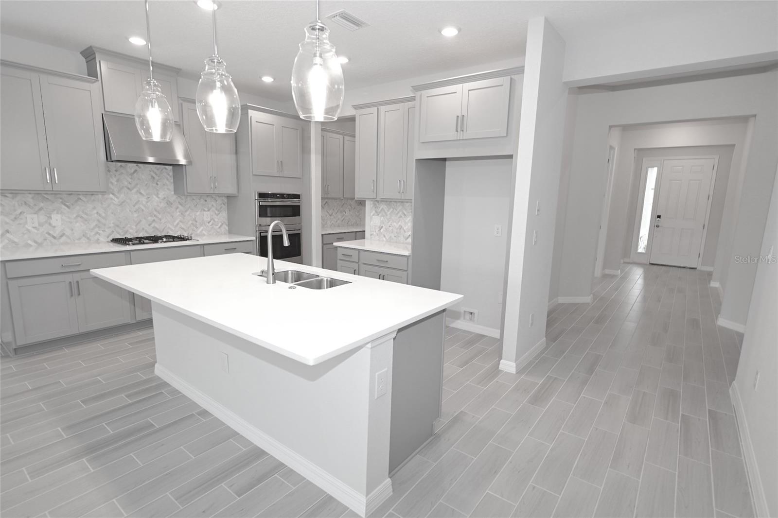 Image 6 of 45 For 5652 Blue Reef Place