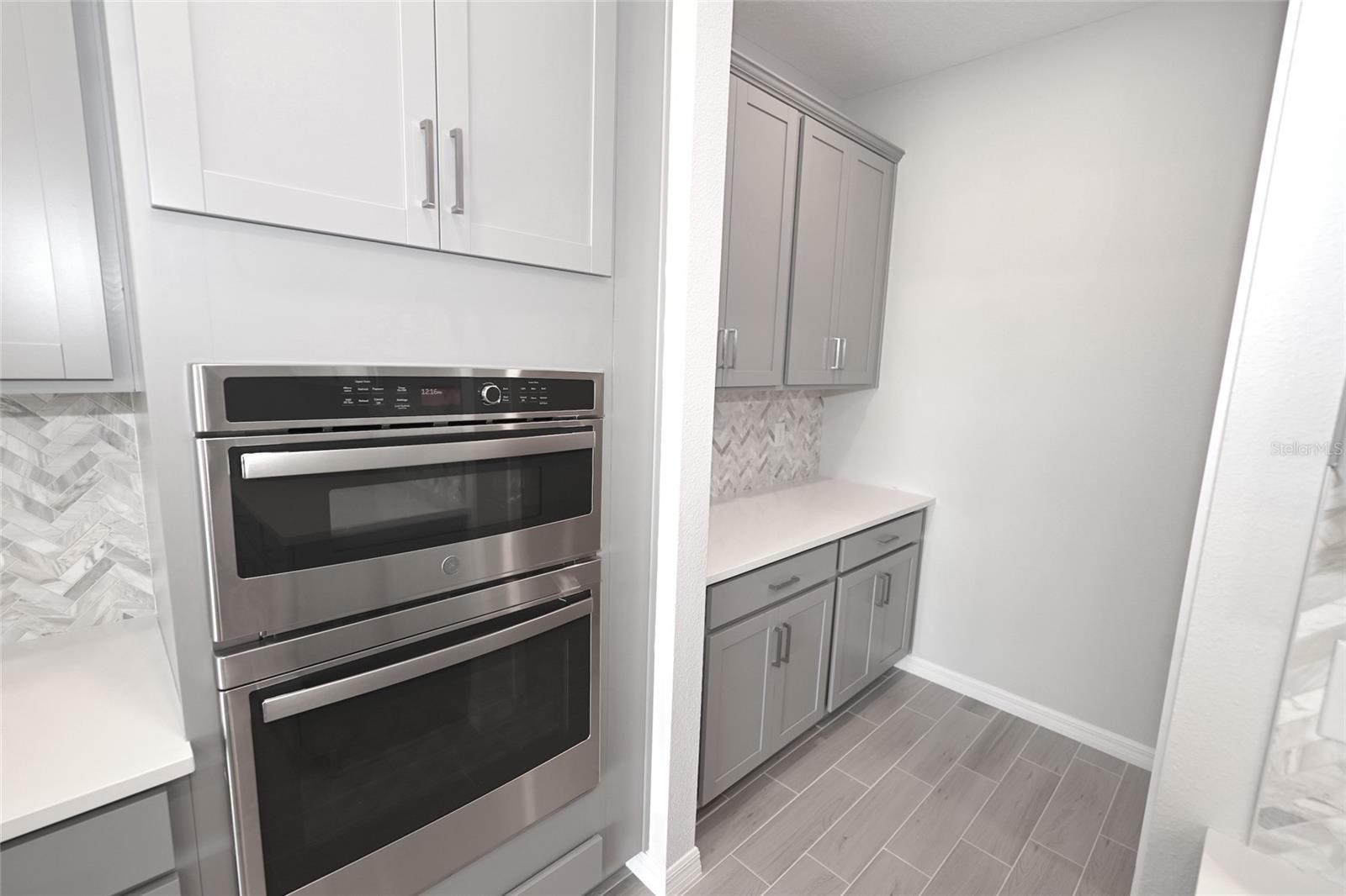 Image 7 of 45 For 5652 Blue Reef Place