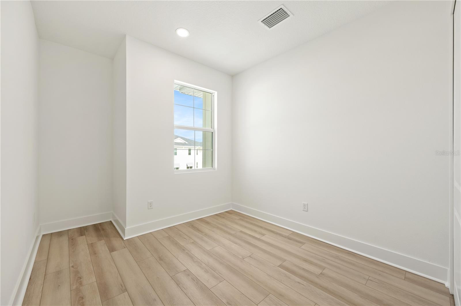 Image 31 of 45 For 9990 Key Haven Road