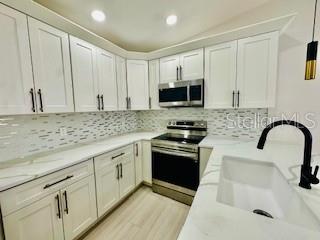 Image 13 of 29 For 5009 Jody Avenue