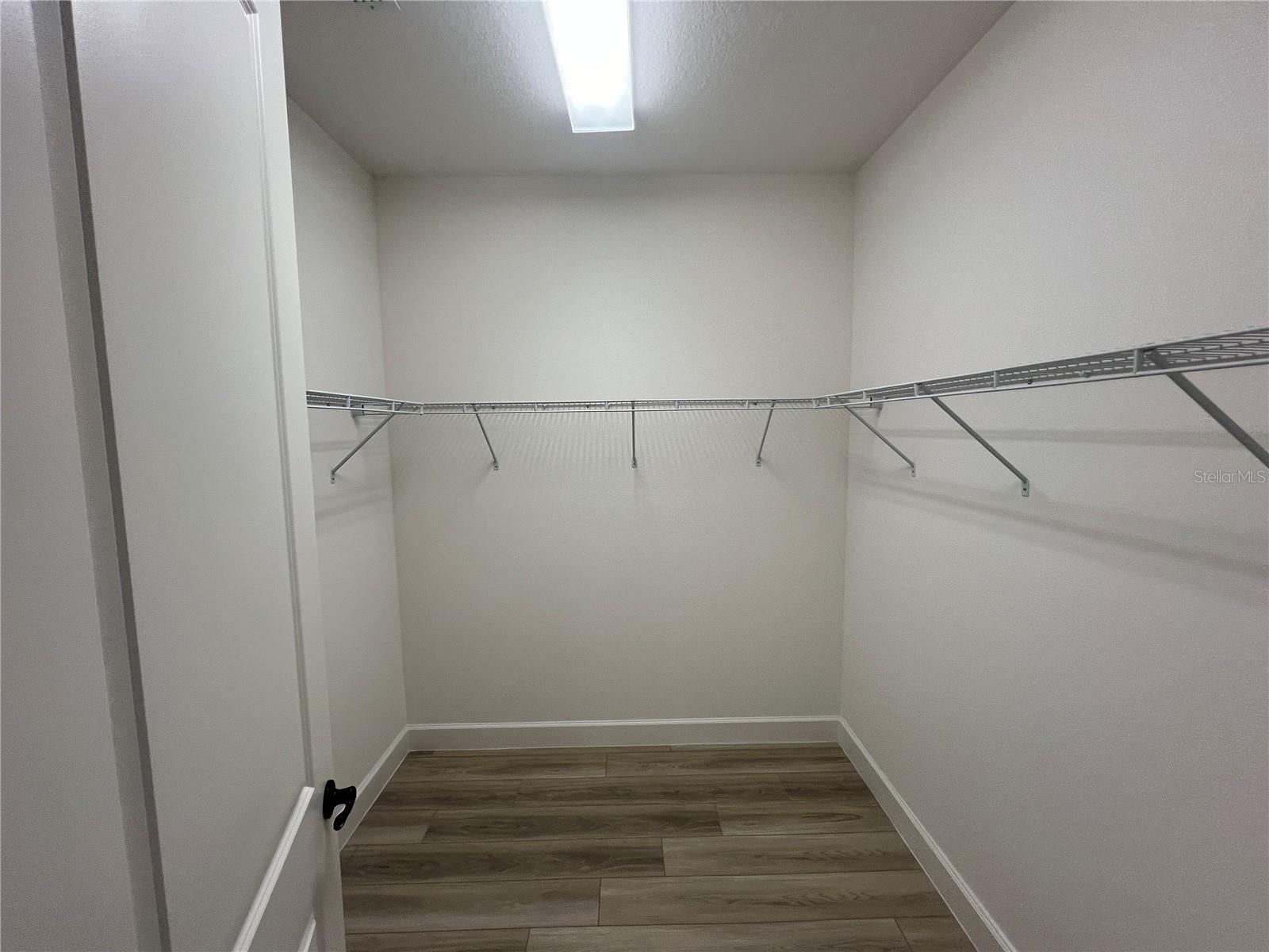 Image 11 of 22 For 931 Signet Drive