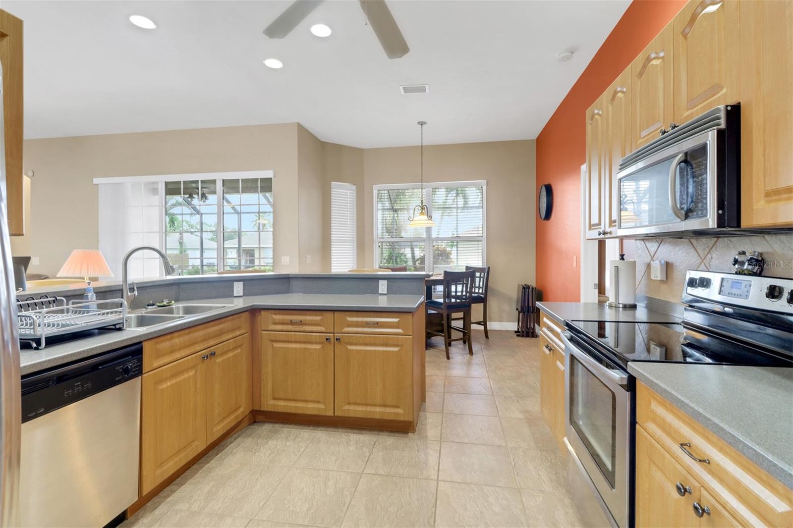 Image 10 of 25 For 223 15th Street