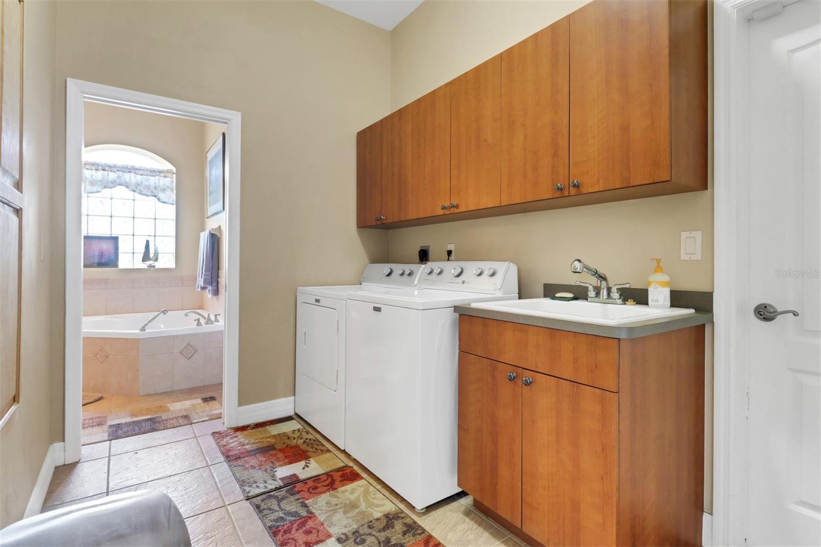 Image 11 of 25 For 223 15th Street
