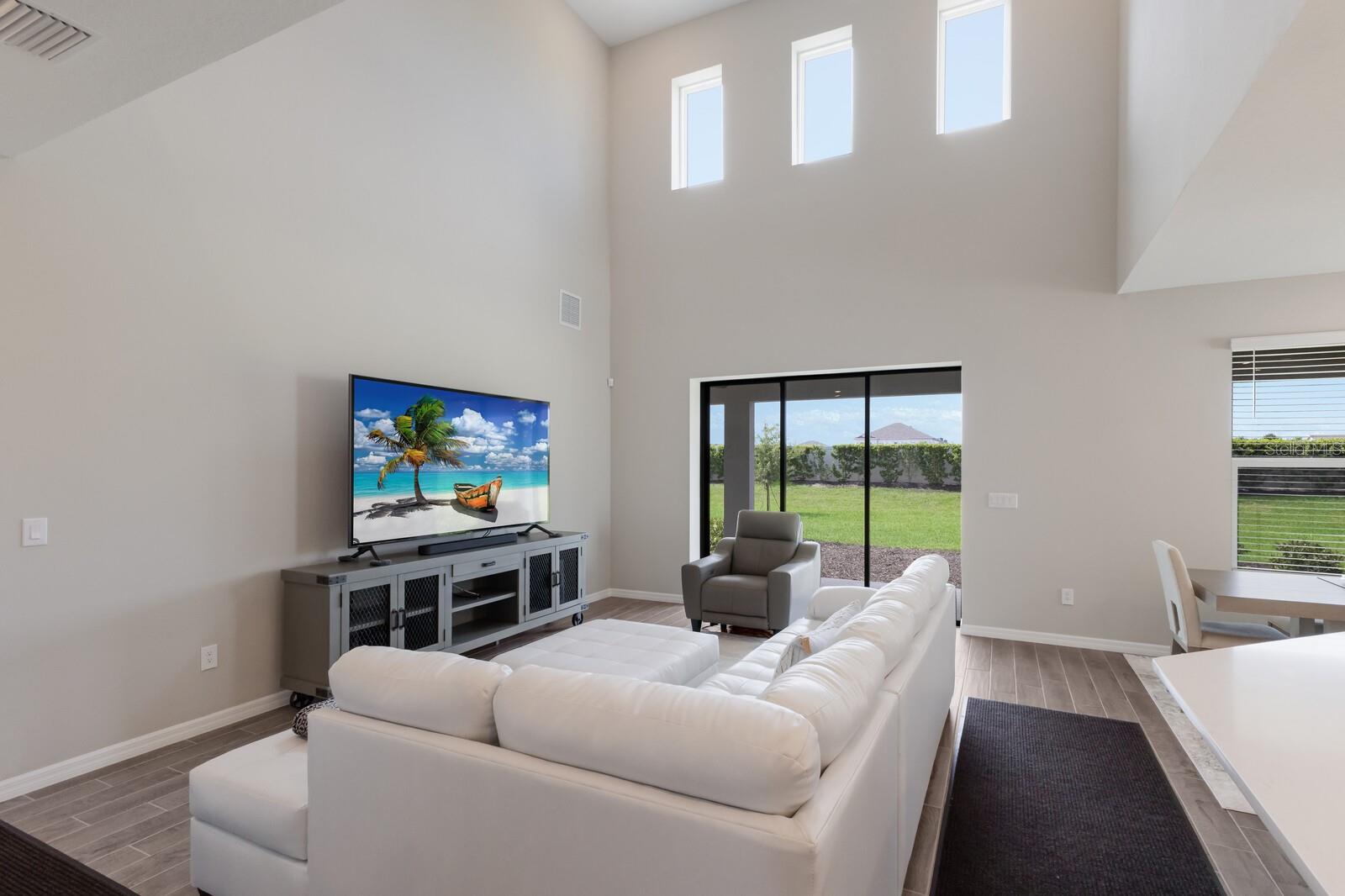 Image 10 of 88 For 9312 Tequila Sunrise Drive