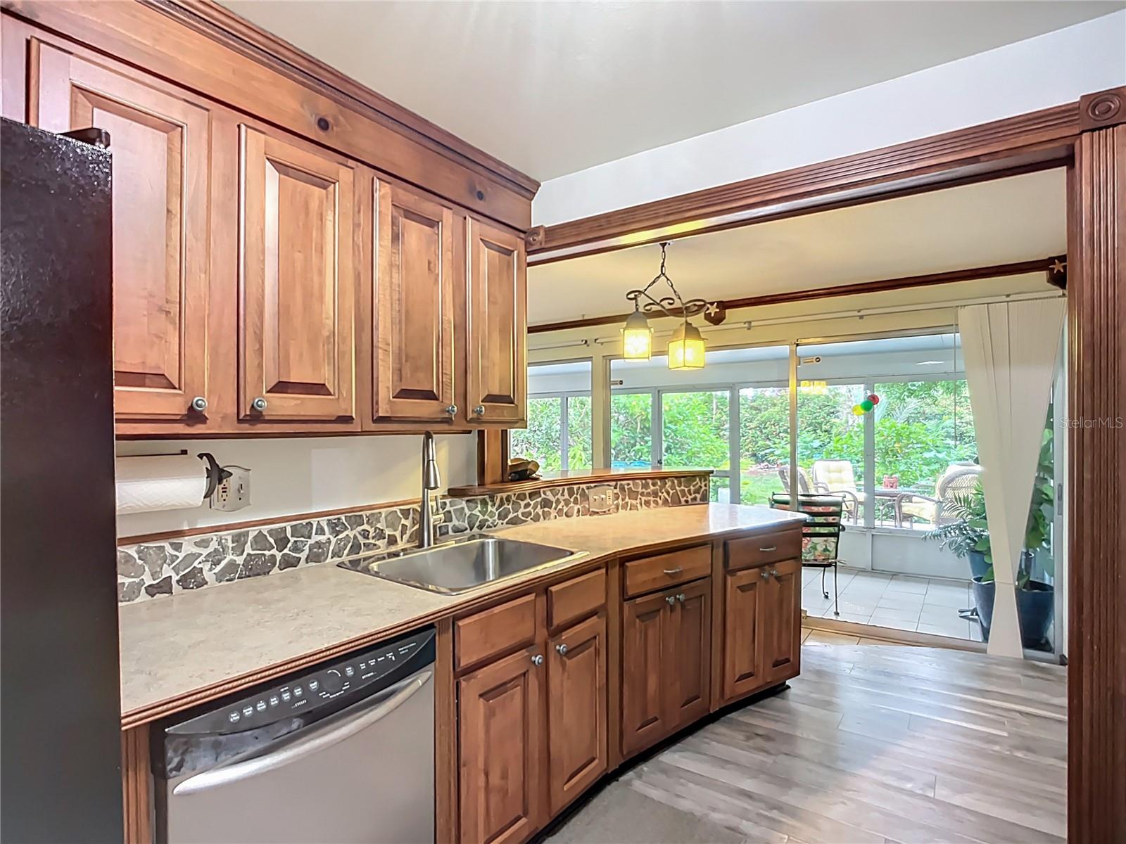 Image 20 of 45 For 408 67th Avenue W