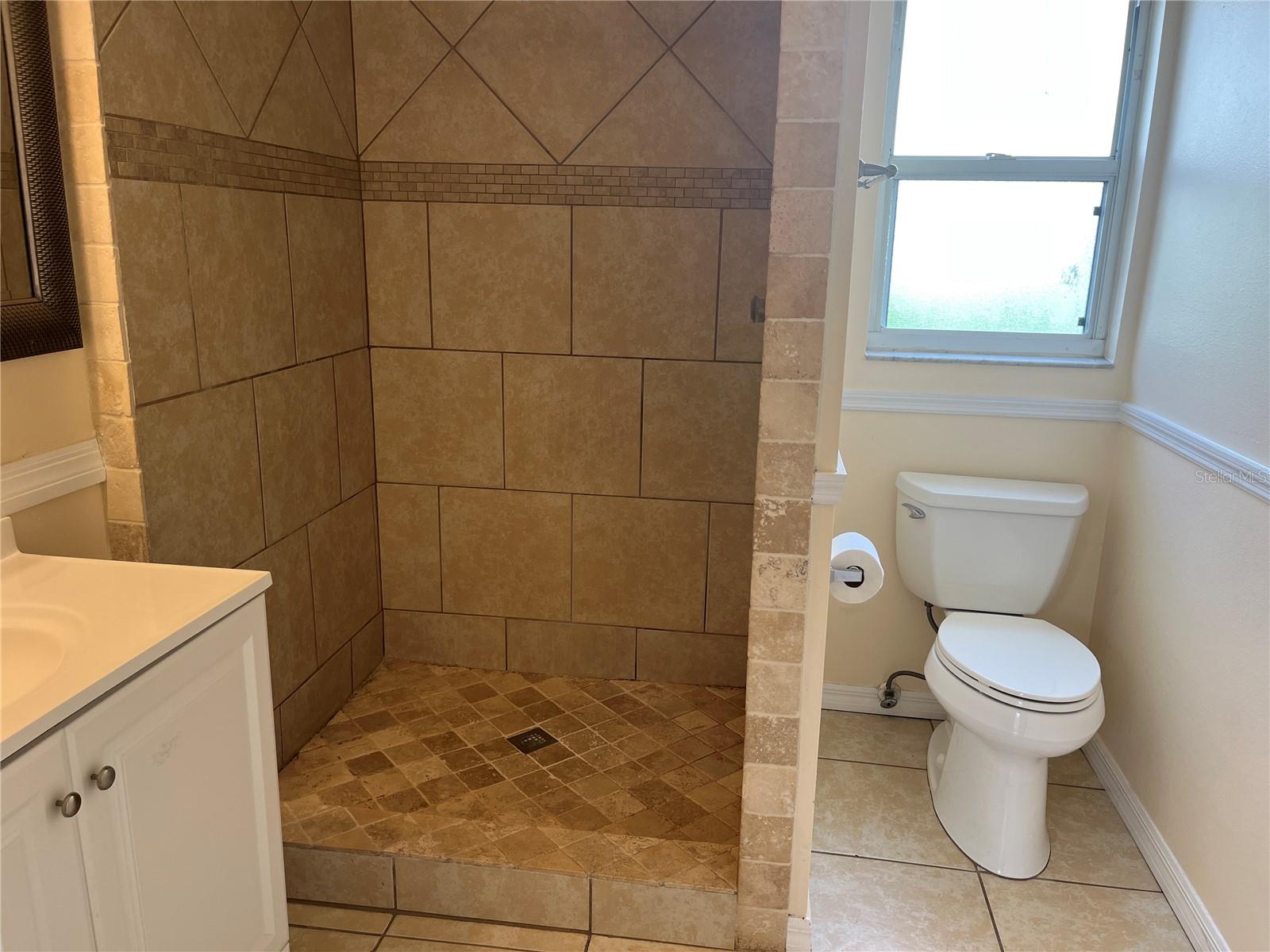 Image 15 of 20 For 11027 2nd Avenue E