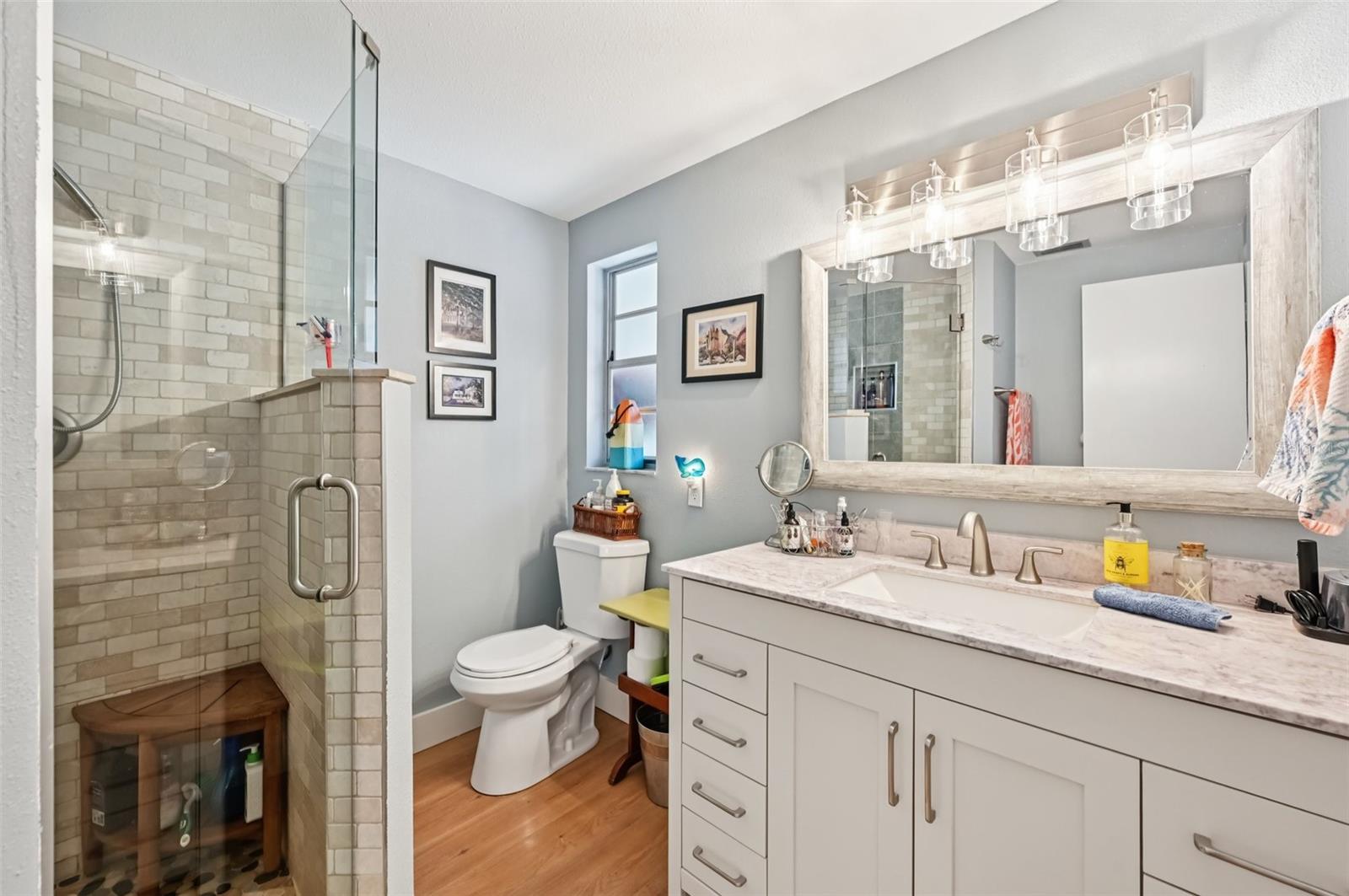 Image 22 of 39 For 6002 34th Avenue W