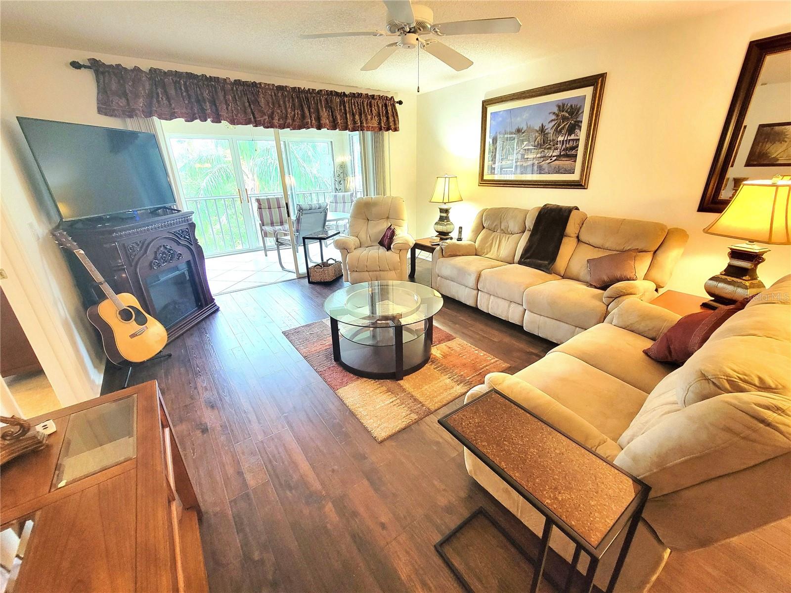 Image 13 of 44 For 6507 Stone River Road 302