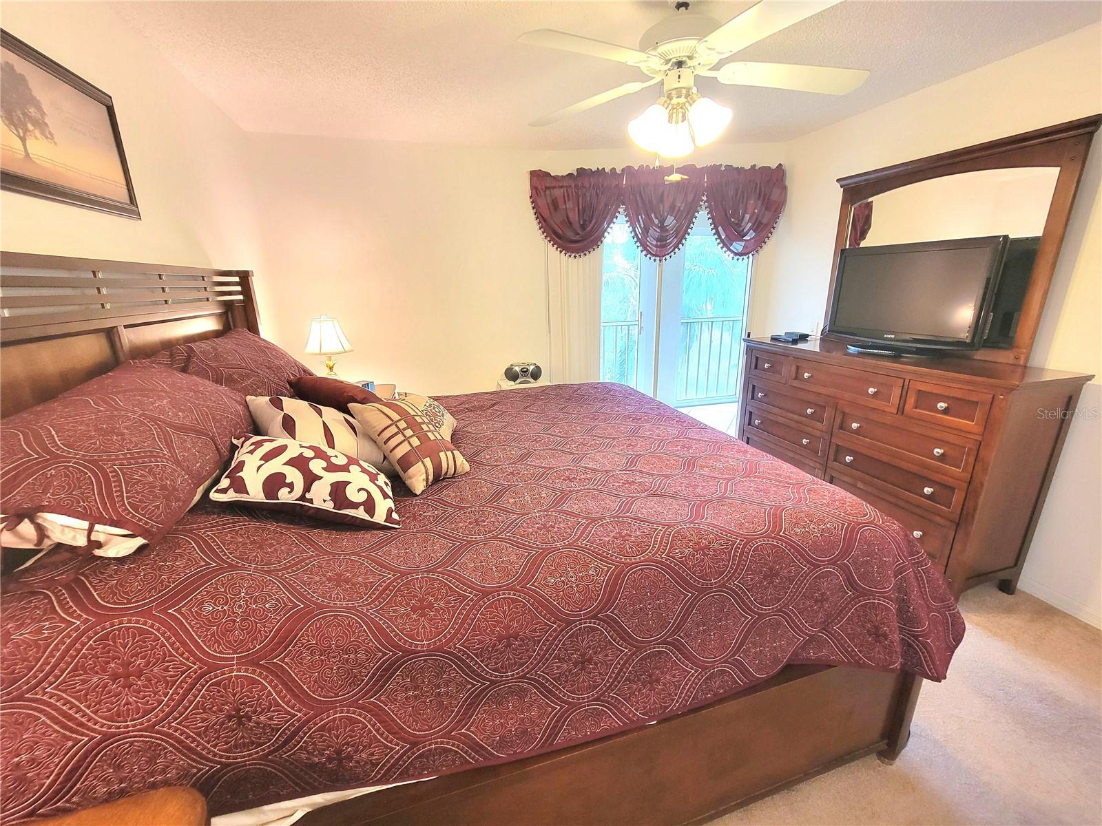 Image 21 of 44 For 6507 Stone River Road 302