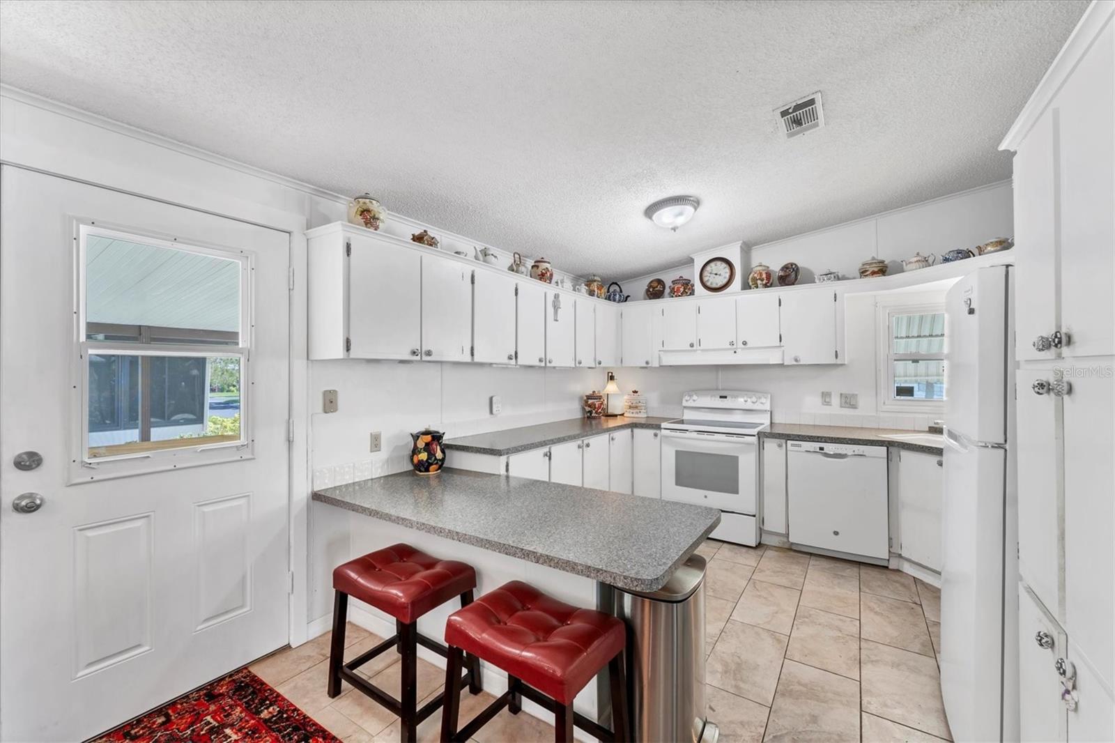 Image 5 of 51 For 5707 45th Street E 136